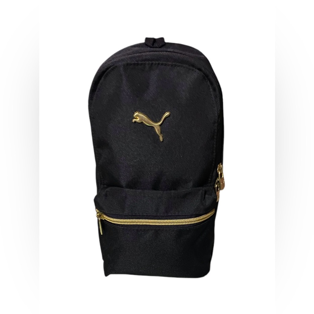 PUMA ~ Unisex Adult Sling Bag
Black & Gold
11” x 6” x 3.5” - Picture 1 of 11